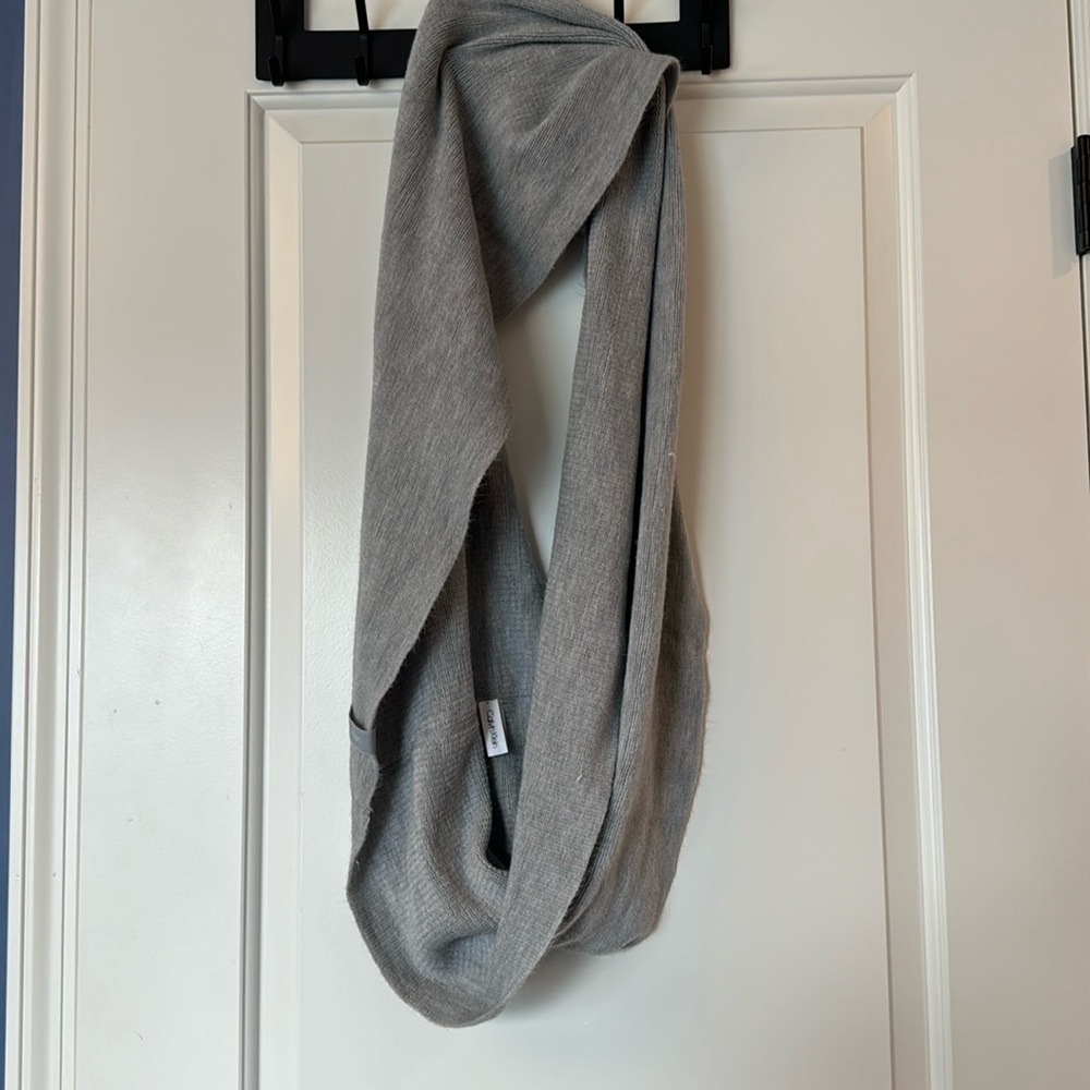 Calvin Klein Gray Infinity Scarf soft warm lightweight one size